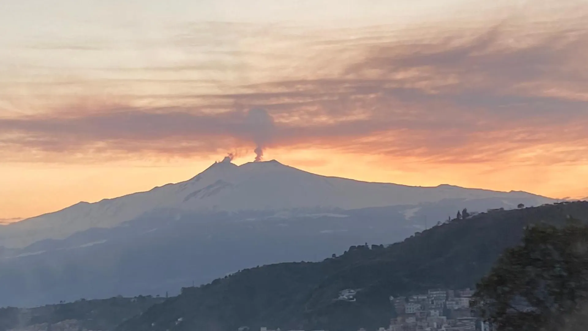 Leopardi Holiday Home A Due Passi Dal Mare Catania