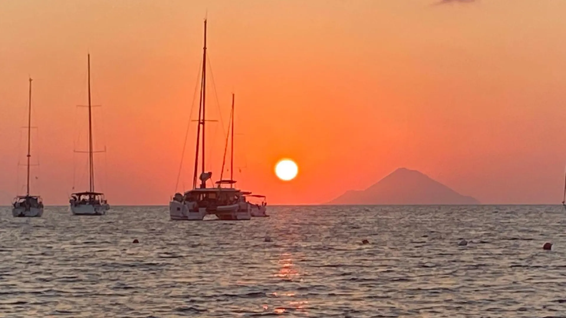 Leopardi Holiday Home A Due Passi Dal Mare Katanya