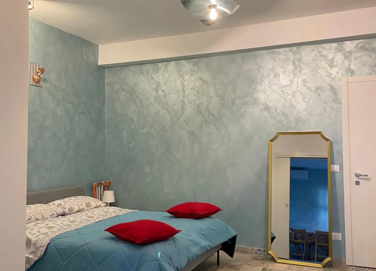 Leopardi Holiday Home A Due Passi Dal Mare Katanya